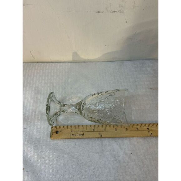 2 Princess house Fantasia? crystal glass goblets 7"x3" - Picture 2 of 3